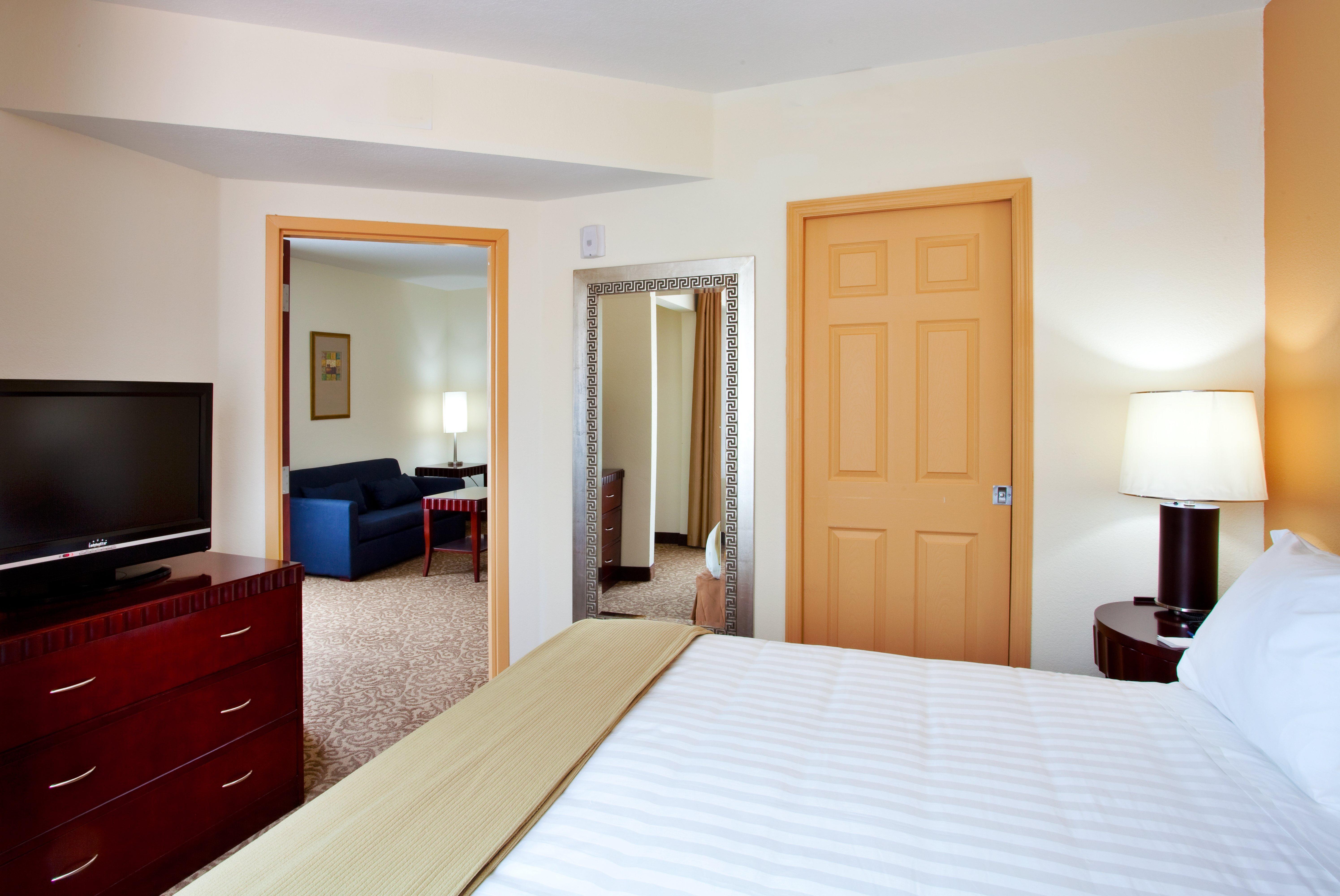 Holiday Inn Express Hotel & Suites Brooksville-I-75 By Ihg Ridge Manor Exterior foto